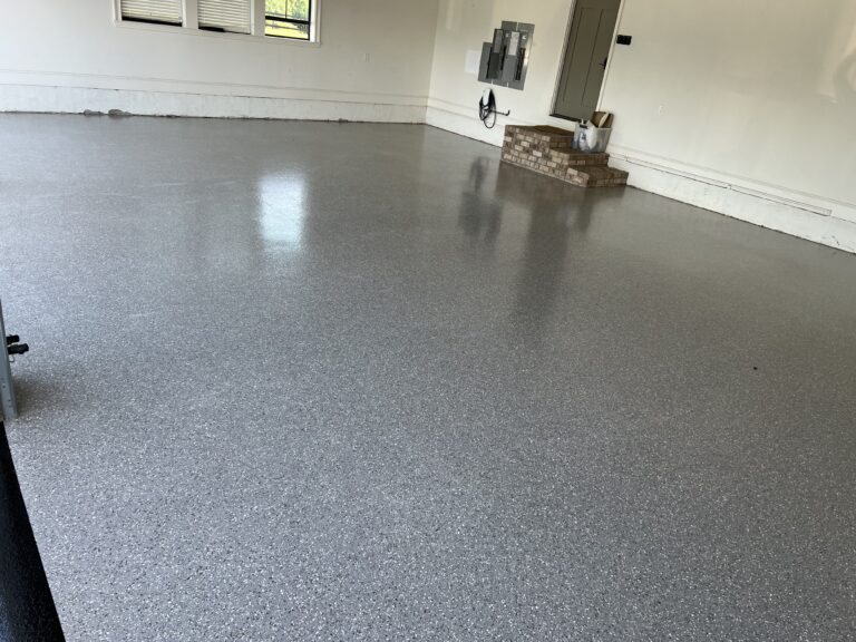 Garage epoxy Black strip Dyon Construction